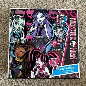 Rare NEW SEALED Monster High Freaky Velvet 150 Piece Jigsaw Puzzle 11.25” X 15”